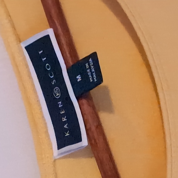 Karen Scott size medium yellow top - Picture 2 of 2